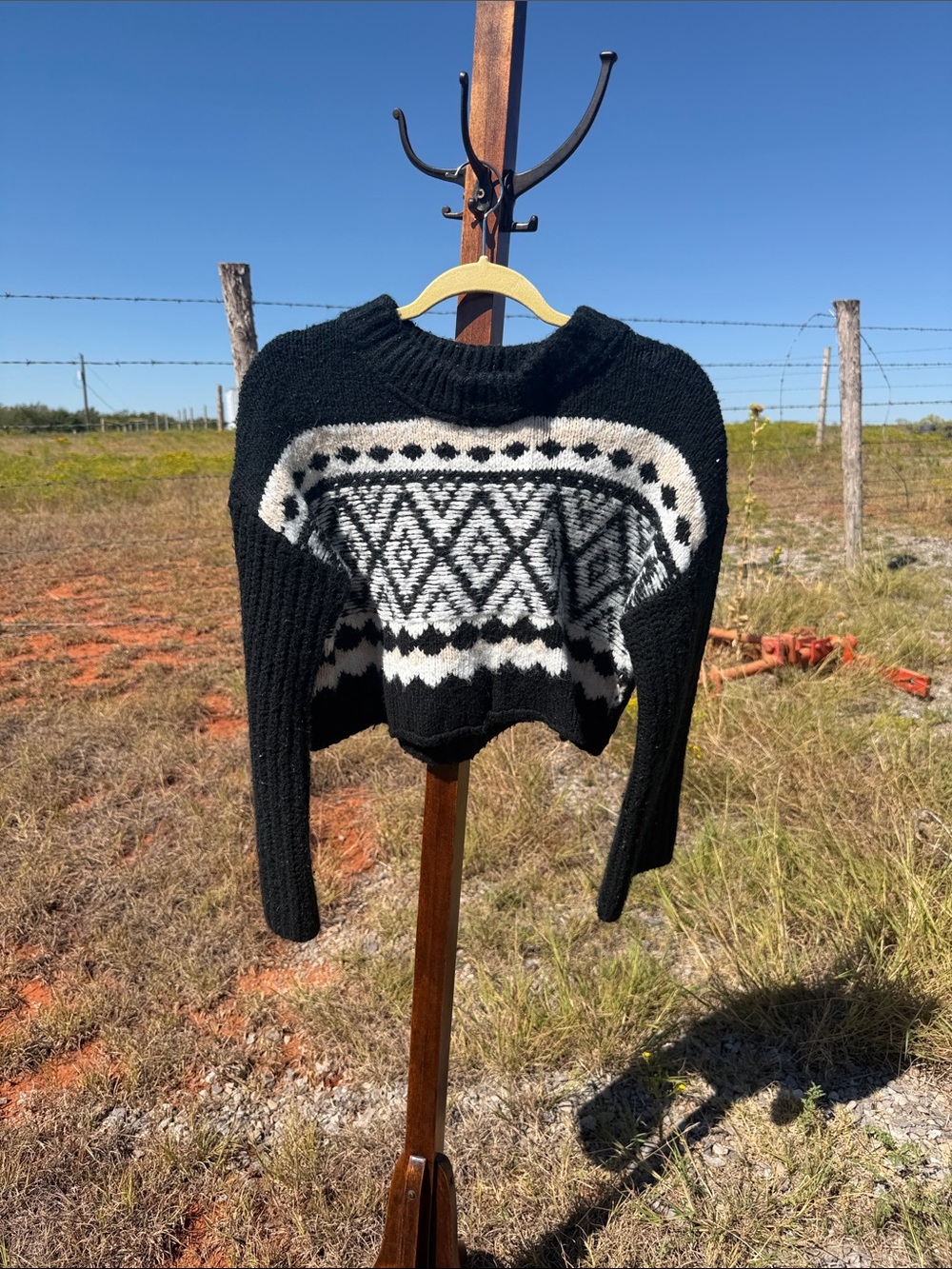 Black & White Patterned Crewneck Sweater